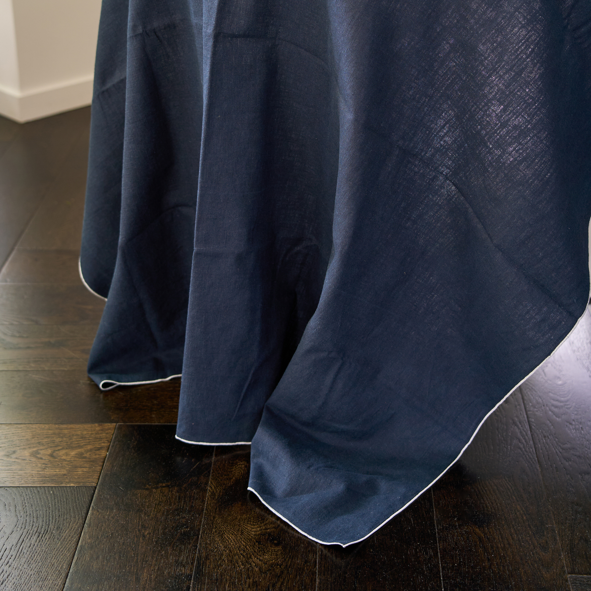 Casa Jas X Shiva Designs Linen Tablecloth 140 cm x 230 cm - Shiva Designs
