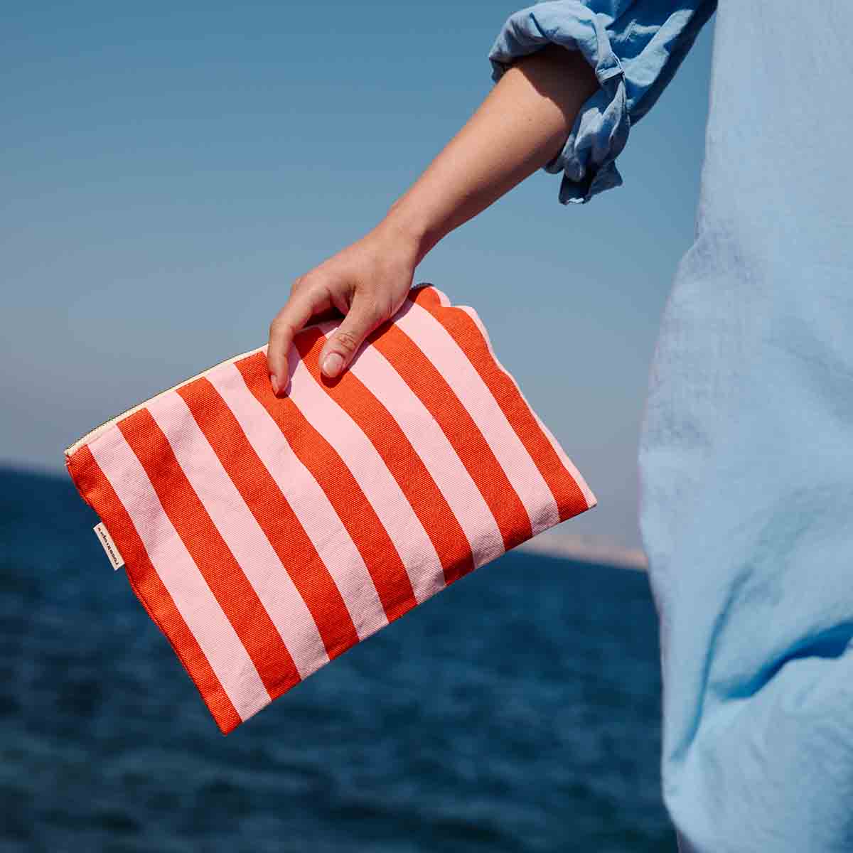 LILI FLAT POUCH STRIPES TOMATO / CANDY PINK
